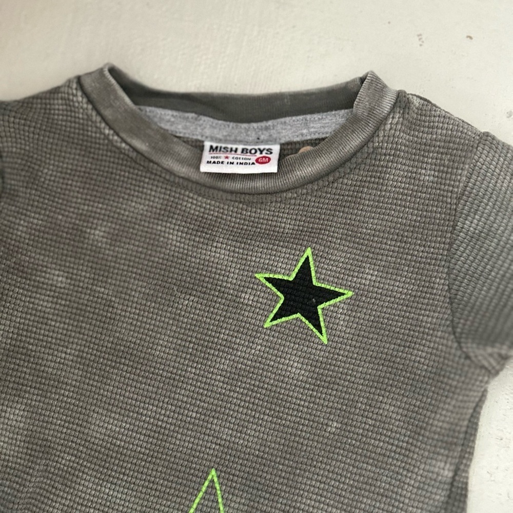 Designer Mish Boys Gray Waffle Knit Shirt with Star Accents - Picture 2 of 8